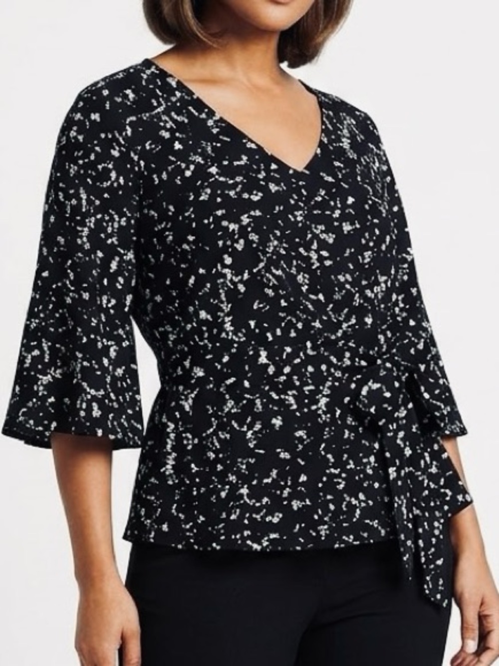 JENNIFER LOPEZ Black & White Speckled Wrap Blouse w Waist-Tie Elastic Back — LHP